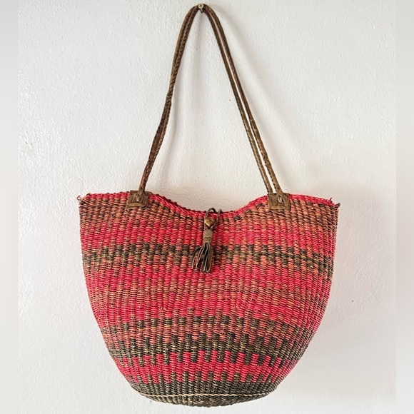 Vintage Handbags - Vintage Handwoven Straw and Leather Pink and Brown Tote Bag